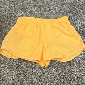 Nike Shorts Size M